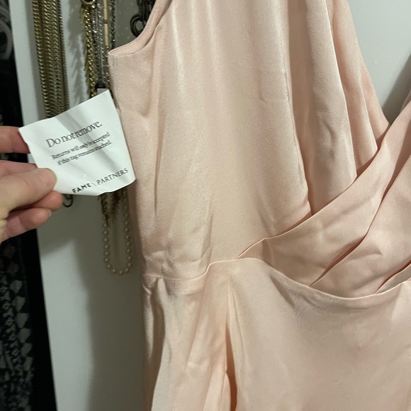 Fame and partners Escala dresses - Picture 9 of 16